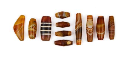 ASSORTMENT OF ANCIENT OR LATER DZI BEADS