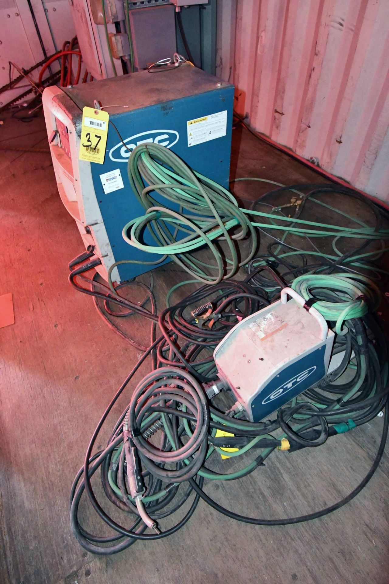 WELDING MACHINE, OTC WELBEE P400, 400 amp., 34 v. @100% duty cycle, w/ OTC Daihen Mdl. CM-742U wire