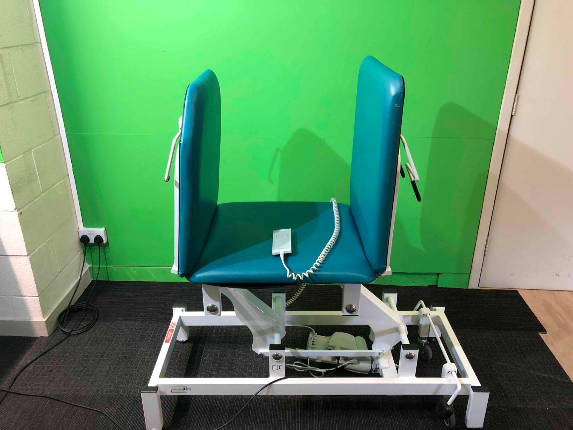 Bristol Maid (Hospital M-Craft) ECO 35 Patient Examination Couch - Image 2 of 4