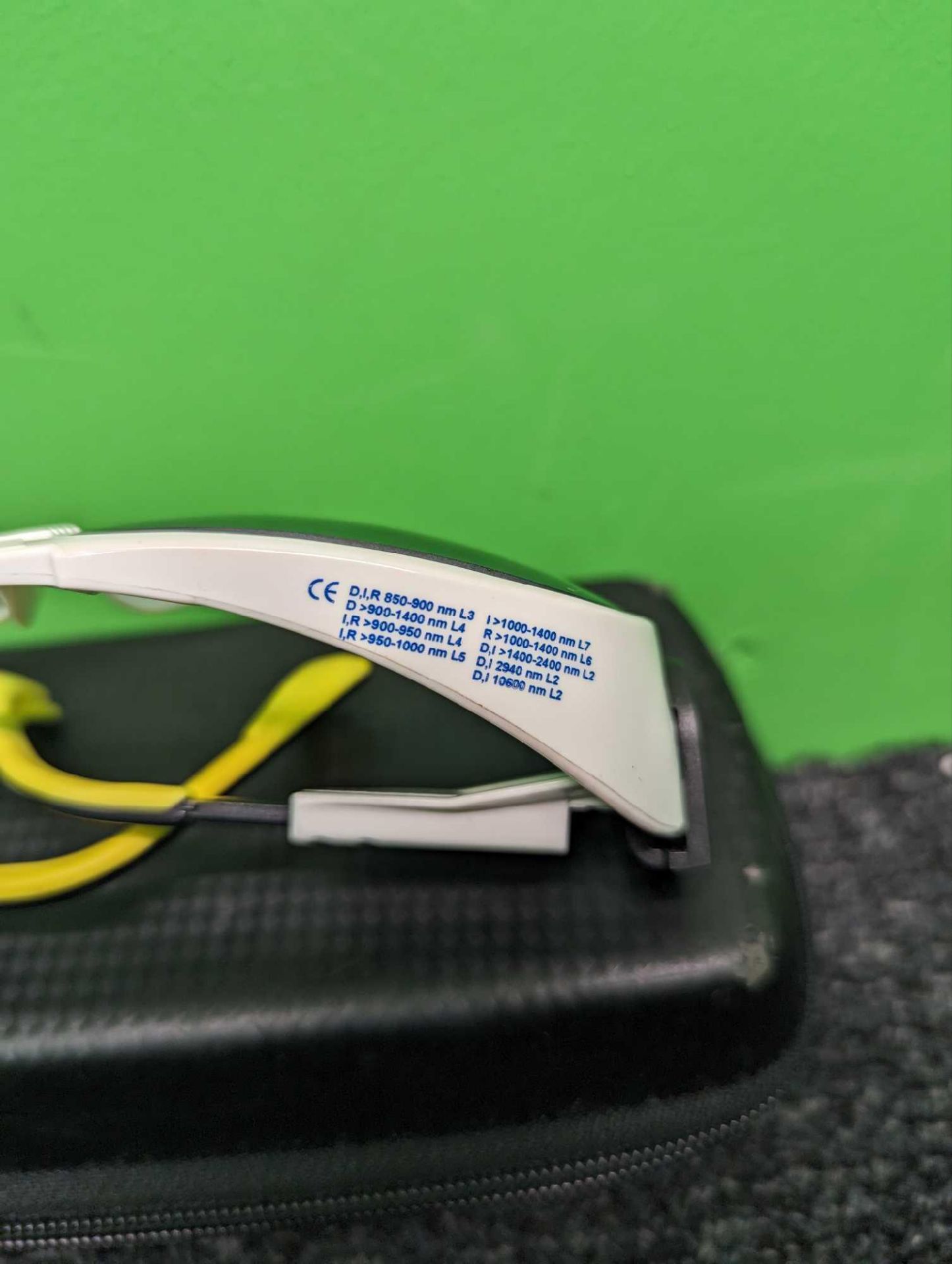 Protective Laser Goggles - Image 2 of 2