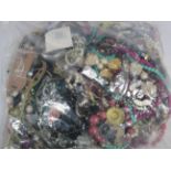 10kg UNSORTED COSTUME JEWELLERY inc. Bangles, Necklaces, Rings, Earrings. 196232