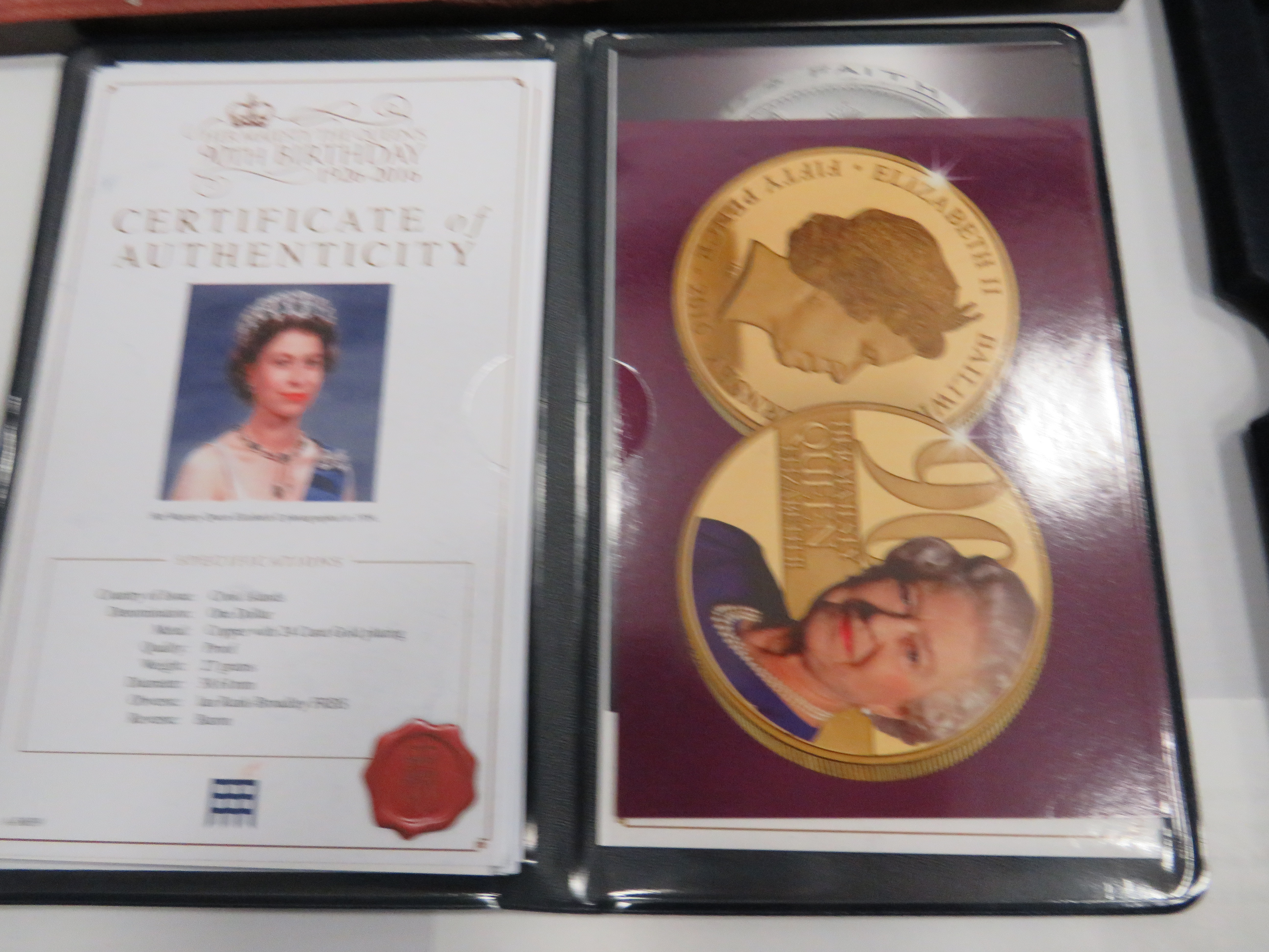 Cased Boxed Set of 24 gold plated Copper Commemorative Coins of the Queens 90th Birthday in 2016 - Image 5 of 5