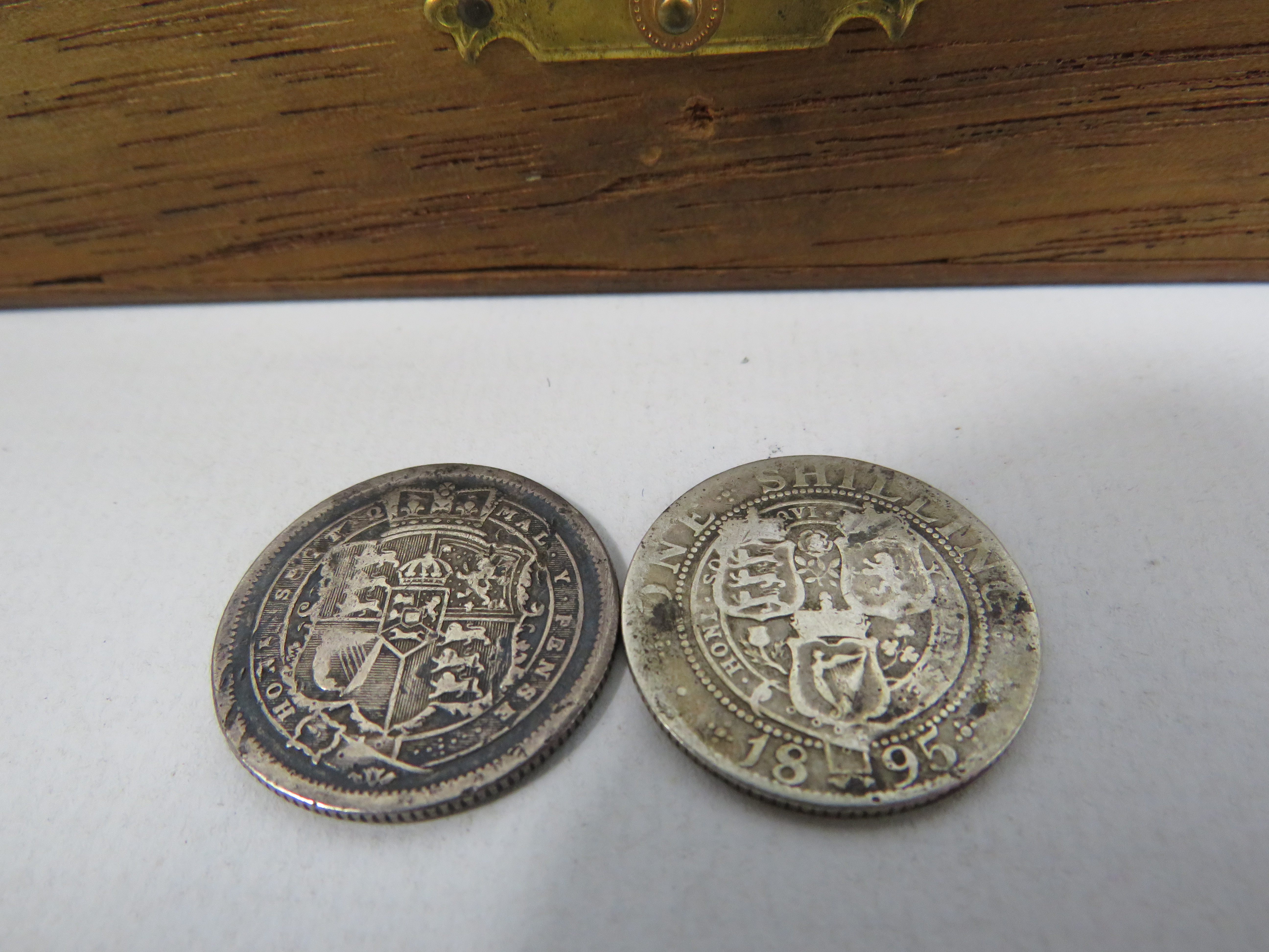 Wooden box containing various coins including a 1816 George III Shilling. - Image 3 of 4