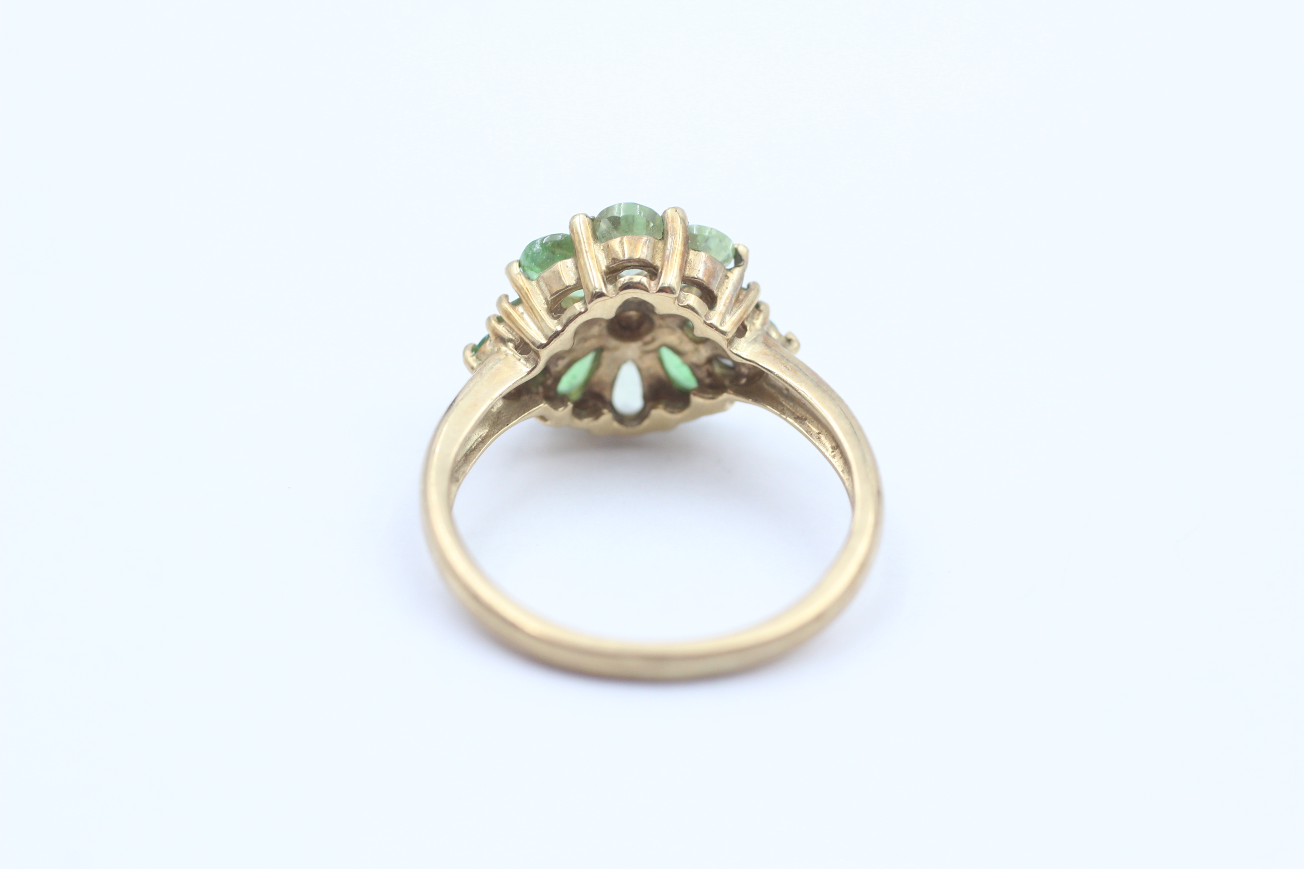 9ct Gold Green Gemstone Cluster - Image 3 of 4