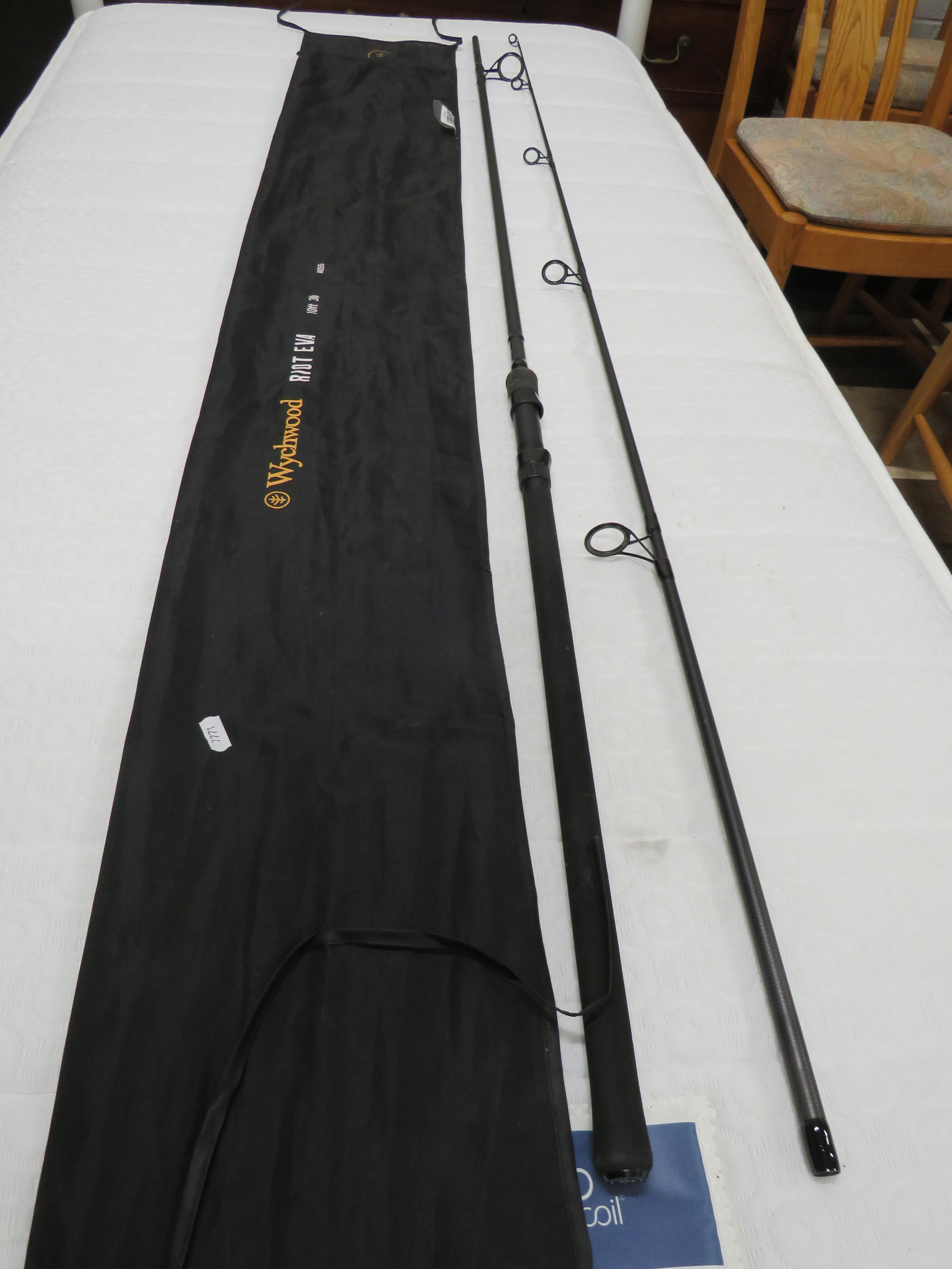 Wytchwood Carp rod. Riot Eva 10ft Carbon Fibre rod. Complete with cloth bag. See photos.  - Image 3 of 3