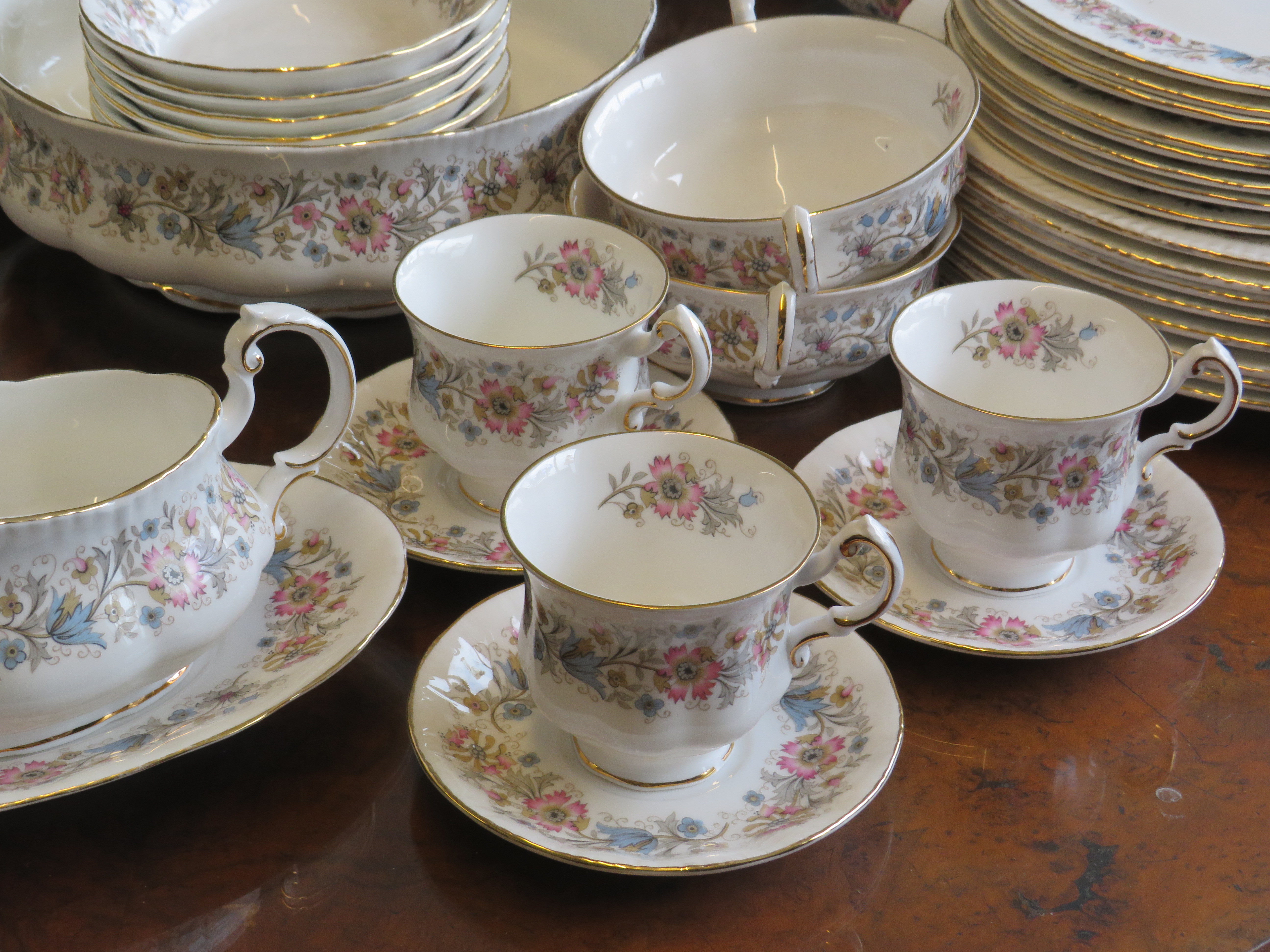 Over 65 pieces of Paragon china dinner / teaset in the Meadowvale pattern. - Image 2 of 5