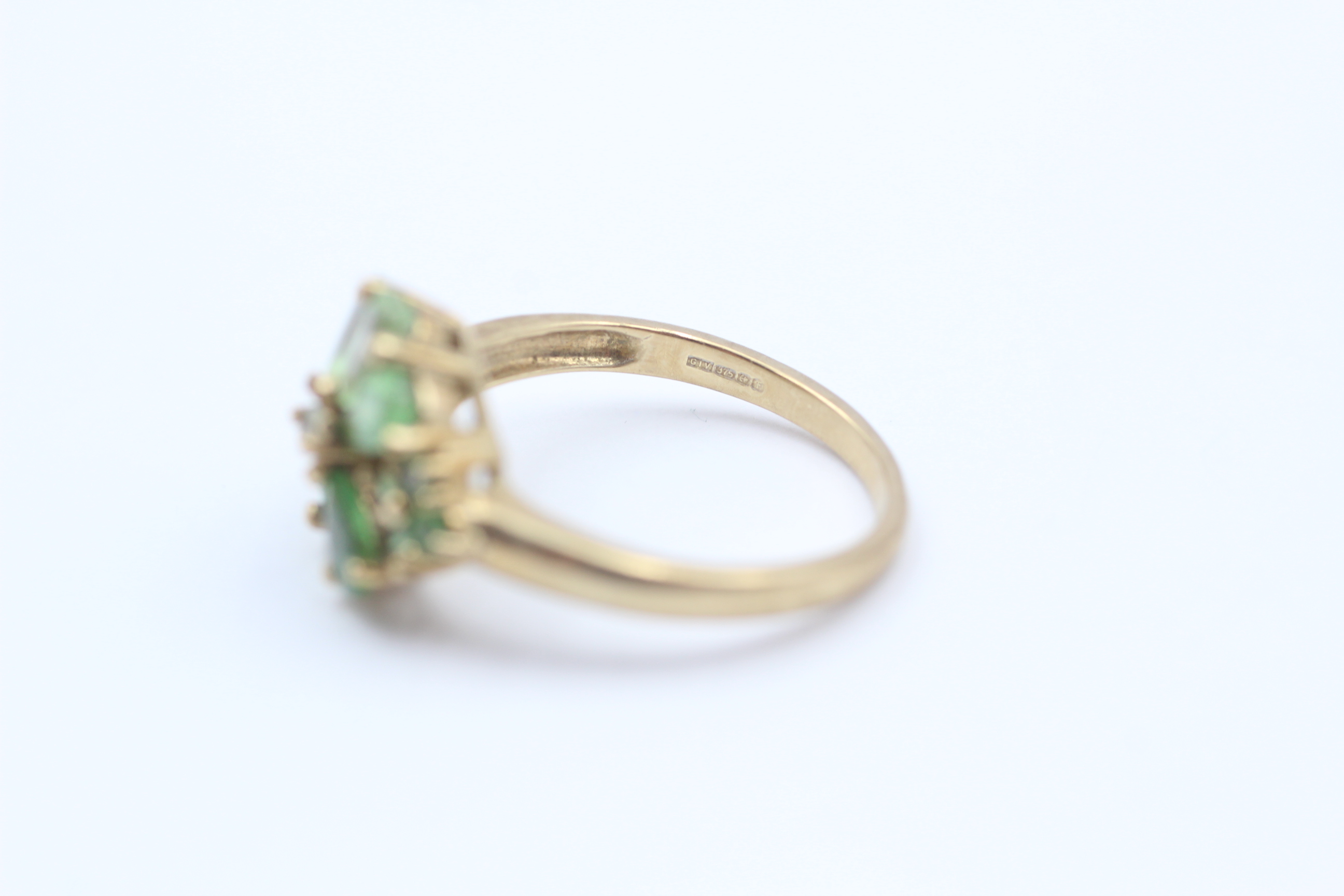 9ct Gold Green Gemstone Cluster - Image 2 of 4