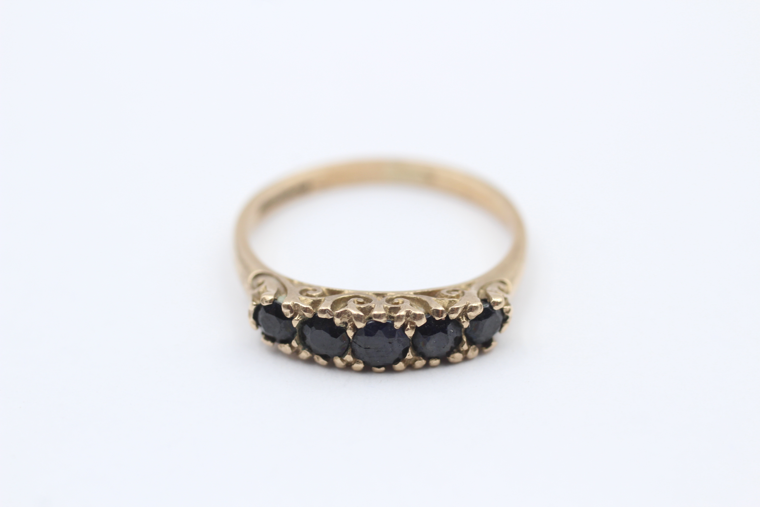 9ct Gold Sapphire Five Stone Gypsy Setting Ring