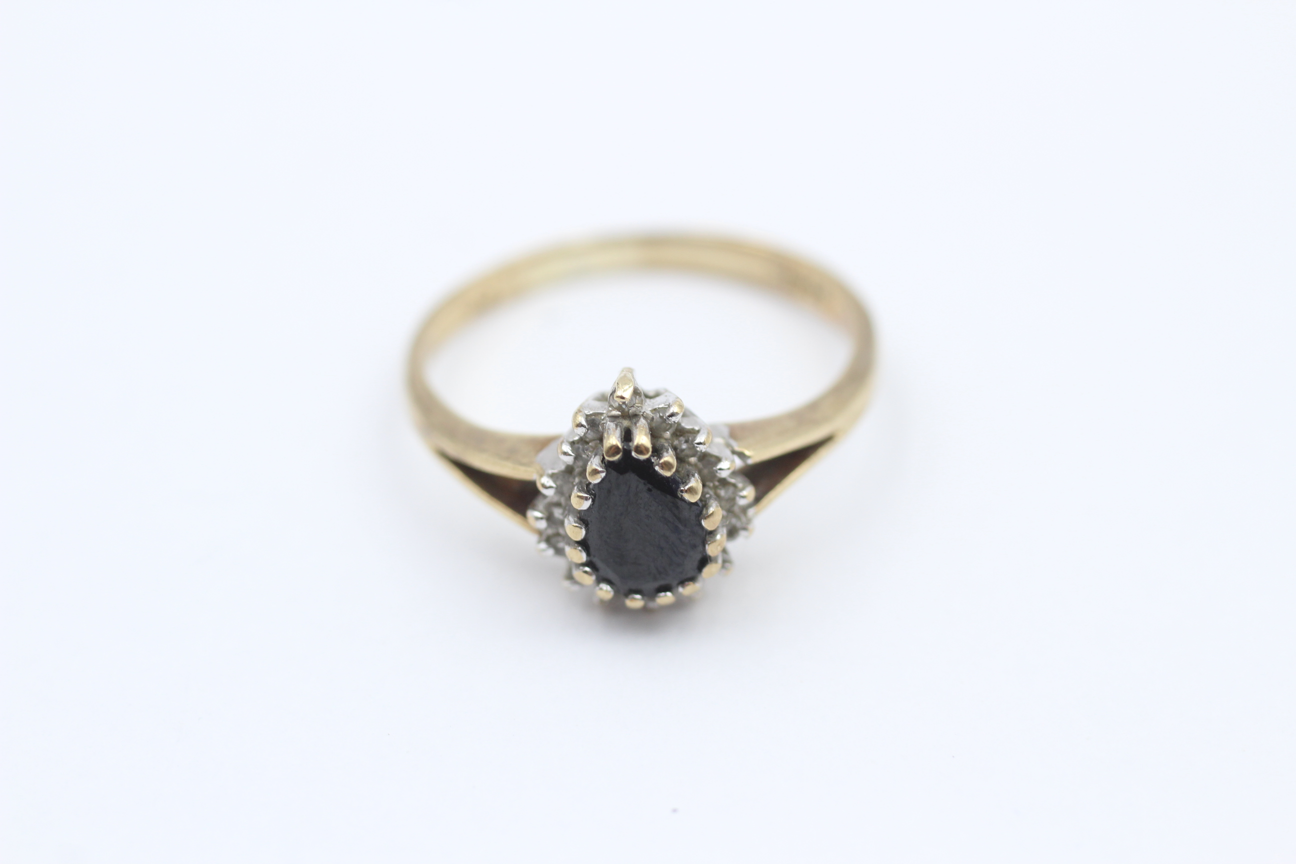 9ct Gold Sapphire & Diamond Cluster