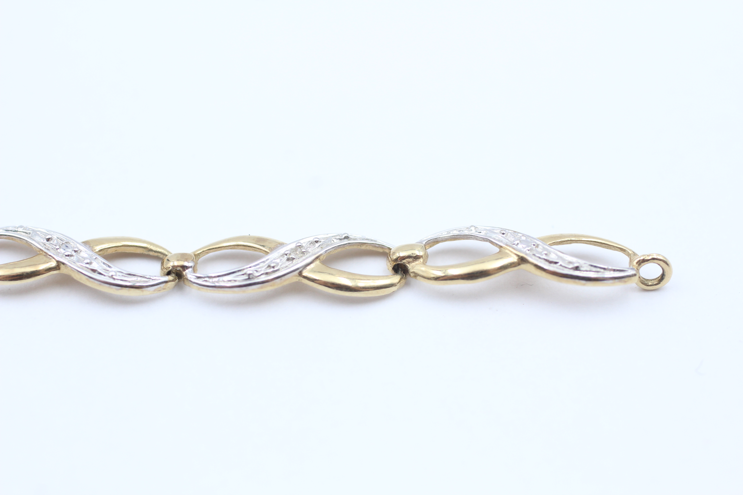 9ct Gold Diamond Infinity Link Bracelet - Image 4 of 5