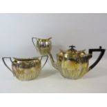 Sheffield sterling silver teaset, total weight 1077 grams