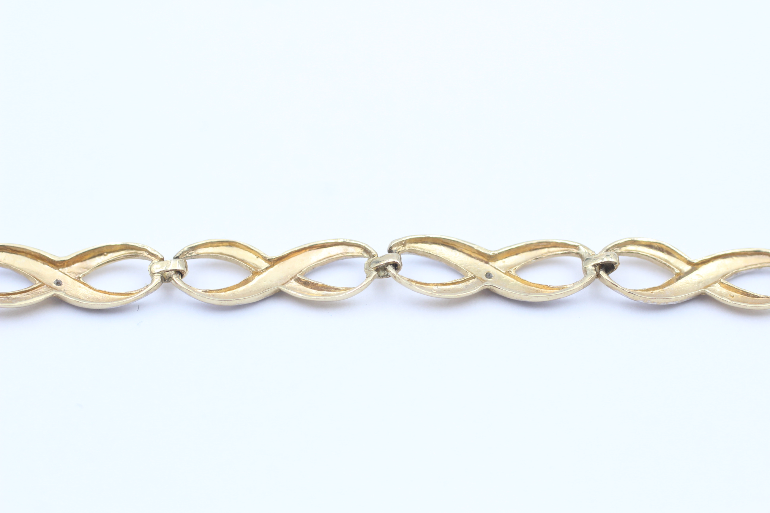 9ct Gold Diamond Infinity Link Bracelet - Image 5 of 5