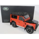 Kyosho 1:18 Scale Die Cast Model of a Landrover Defender 90 . Original box and packaging. Sunroof c