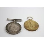 2 x WW1 Medals, War Pte Roscow E. Yorks Regt, Victory Pte Weightman Lanc Fus 637133