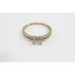 9ct Gold White Cz Set Dress Ring (2g) 2026040