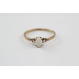 9ct Gold Vintage Opal Cabochon Set Dress Ring (1g) 2025145