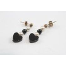 9ct Gold Vintage Carved Onyx And Cultured Pearl Set Drop Earrings (1.7g) 2026046