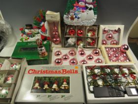 Assorted Xmas Items. See photos. S2