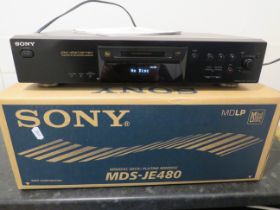 Sony Mini Disc MDS-JE480. Boxed ,Lights come on when plugged in but working condition unknown. Sol