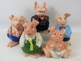 Set of 5 Wade Natwest pig money boxes all with stoppers ( one has damage)