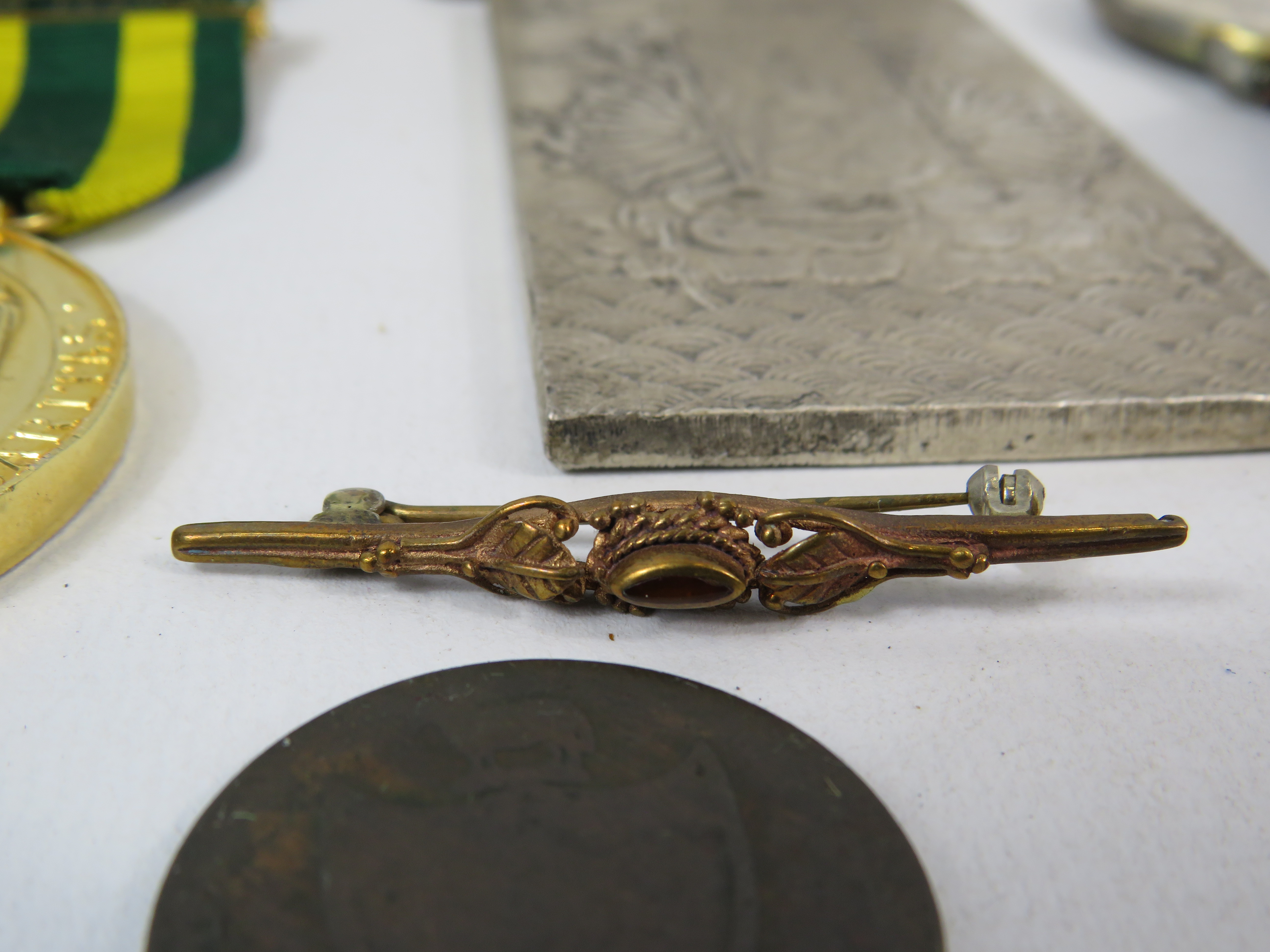 Interesting mixed lot to include military badges, lighters, pen knife etc. - Image 2 of 6