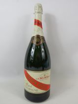 Collectors Magnum Bottle of Brut Champagne by G.H. Mumm & Co Cordon Rouge. 1.5 ltrs in unopened con