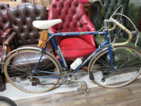 Lightweight Gents Sports Tourer by Claude Butler. 18 gears, Steel mudguards. See photos. S2