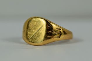 9ct Yellow Gold Gents Signet ring, Finger size 'U-5' 4.7g