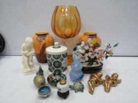 Mixed lot to include cherub wall plaques, caithness scent bottle etc.