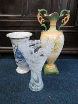 Mixed lot of Early to mid 20th Century ceramics and glass. See photos. S2