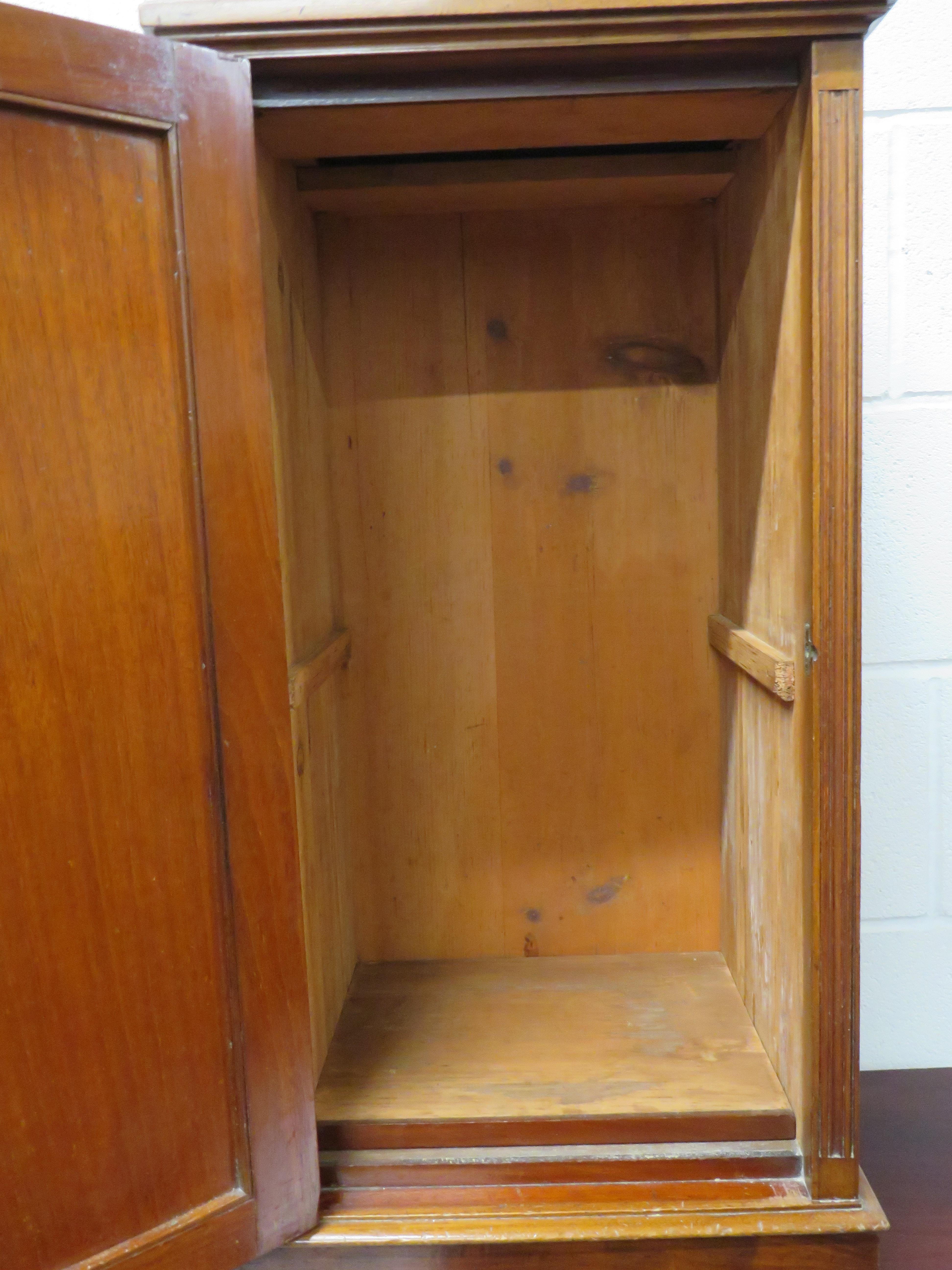Nicely made pot cupboard which measures H:33 x W:19 x D:13 Inches. See photos.  S2 - Image 4 of 4