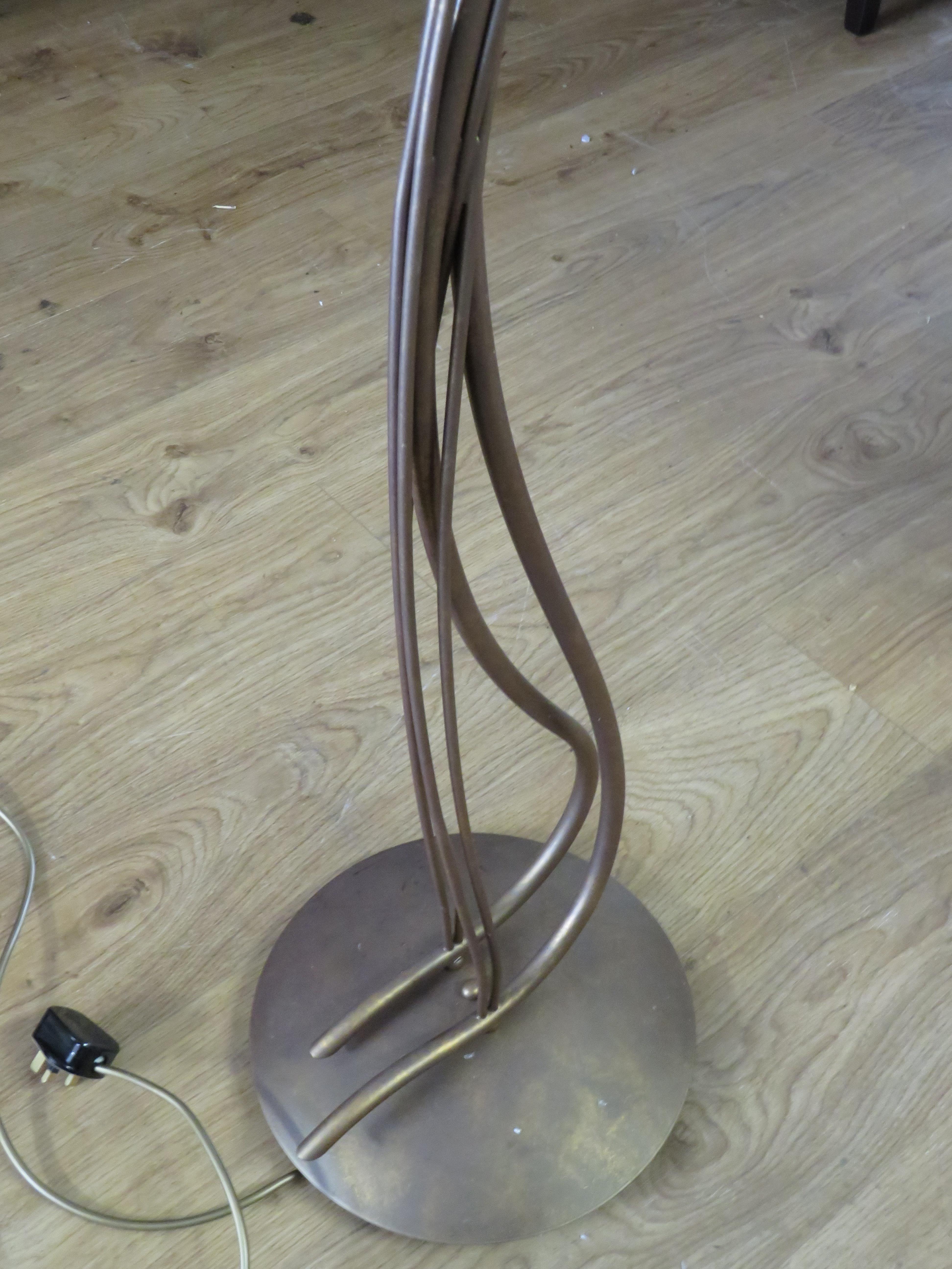 Lovely large standard lamp with dimmer switch and four naturalistic glass flower shaped shades.   Ex - Image 4 of 6