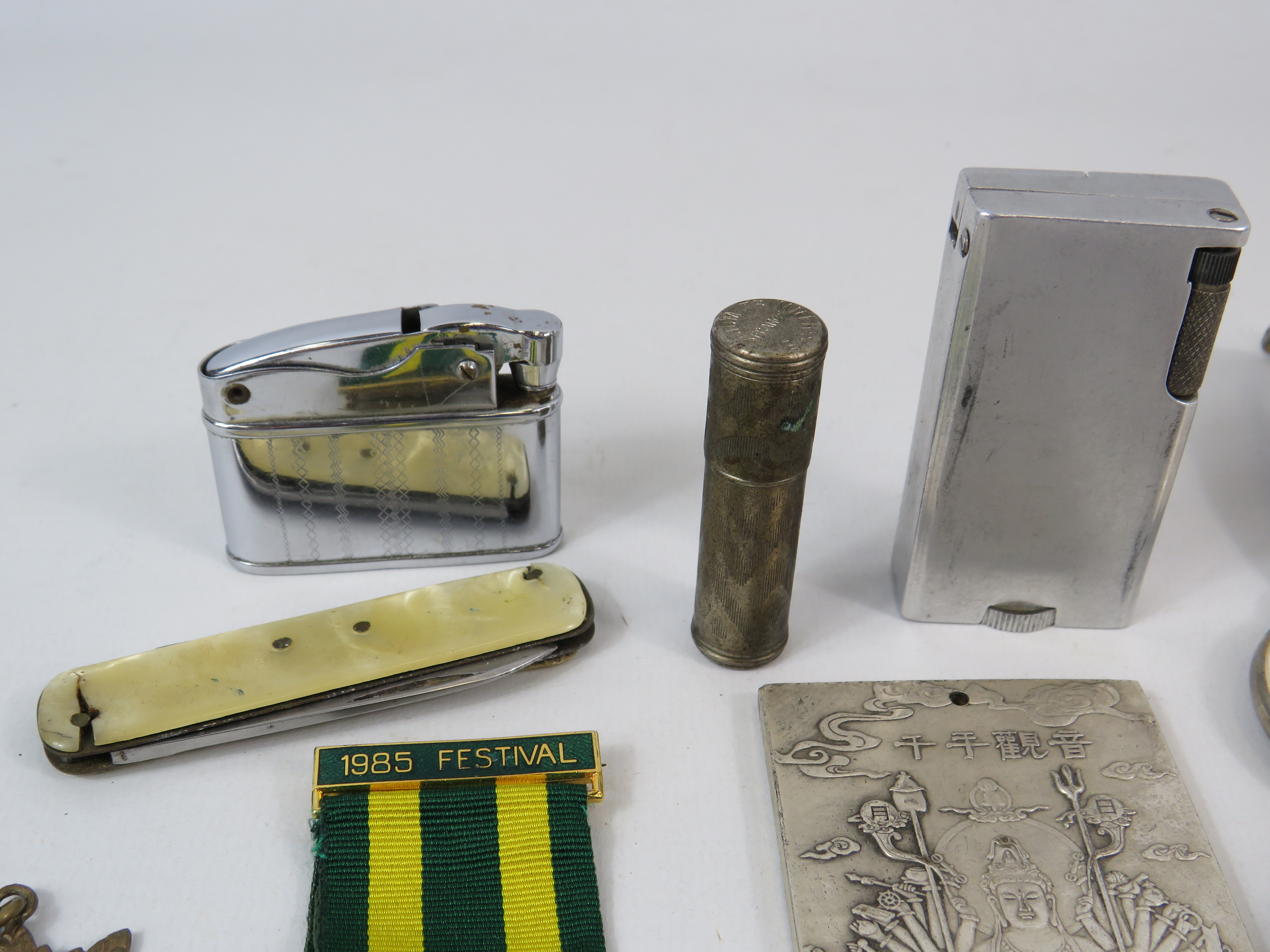 Interesting mixed lot to include military badges, lighters, pen knife etc. - Image 4 of 6