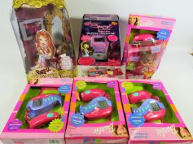 Boxed and unused Barbie & Bratz items .see photos.