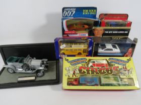 Selection of Die Cast model cars. See photos. PA1685