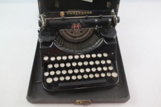 Vintage UnderwoodTypewriter 1940s in Original case 484800