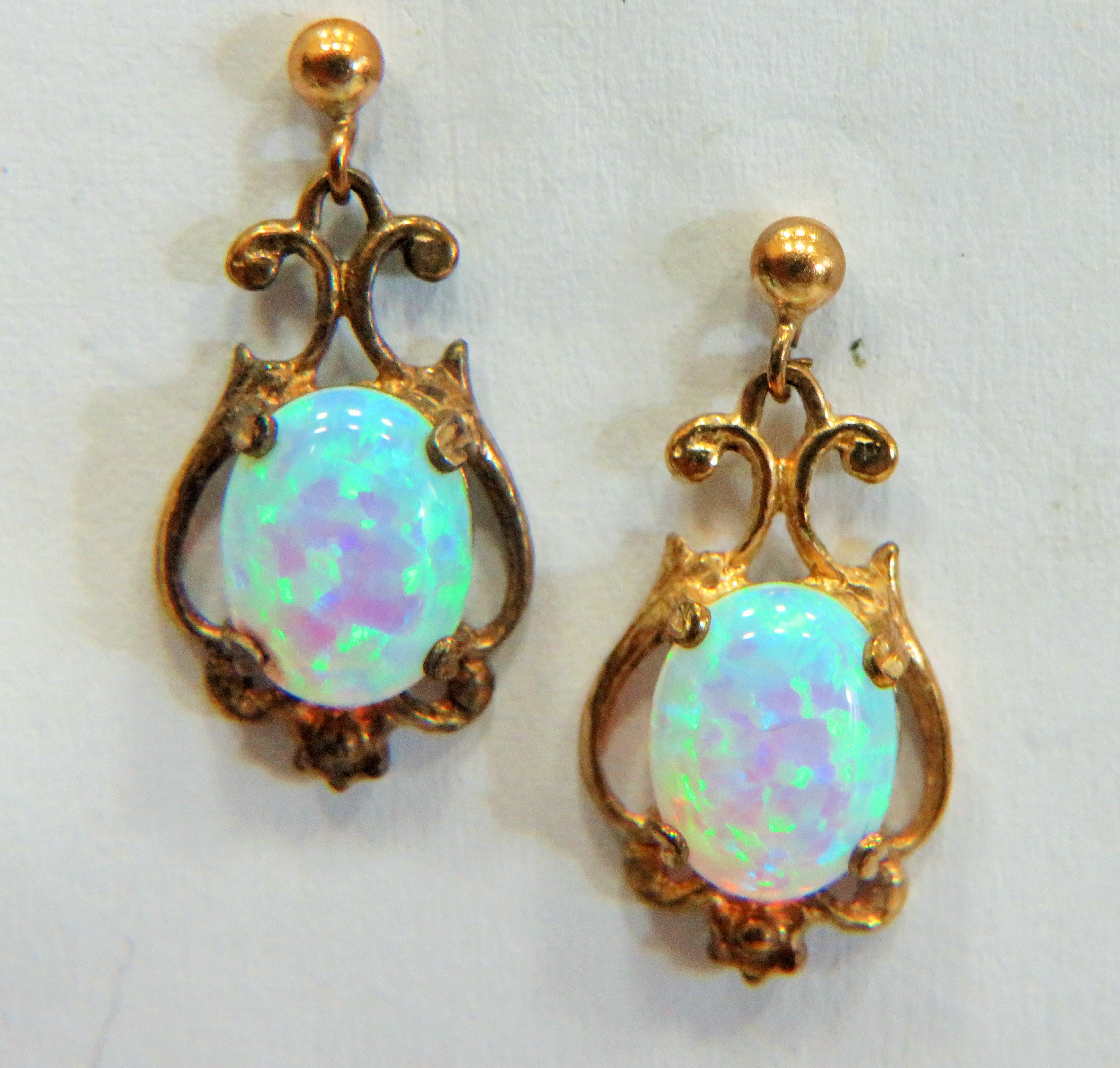 Pair of 9ct Gold Art Nouveau Style Opal set Drop earrings. Total Weight 2.2g - Image 2 of 2