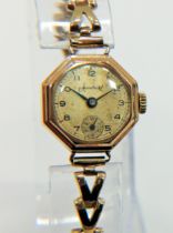 Vintage Accurist ladies watch in working order with subsidiary dial. 9ct yellow gold hallmarked cas