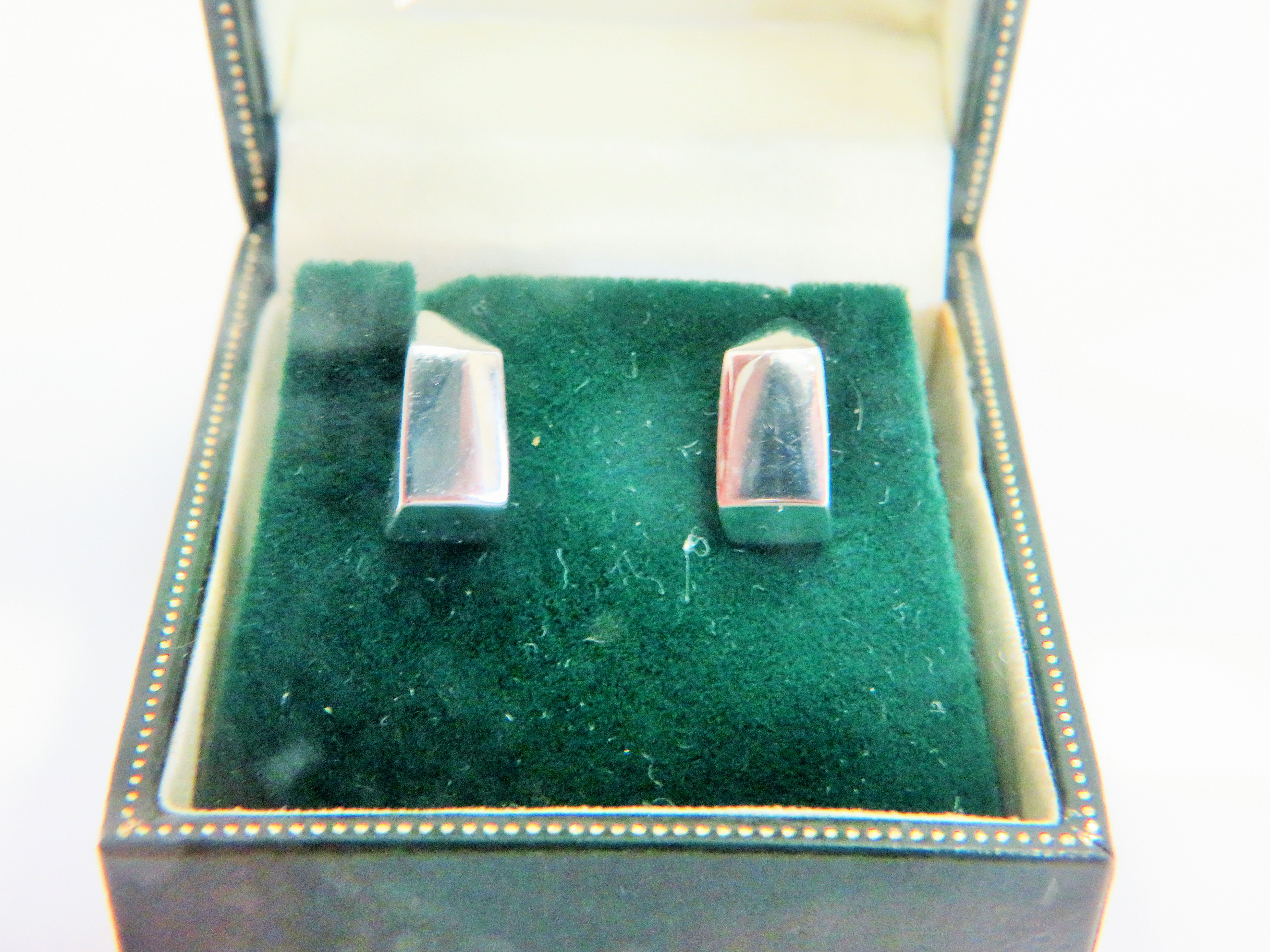 Pair of White Gold, Semi Hexagonal earrings approx 15mm  long.   1.6g comes with fasteners and origi - Image 2 of 2