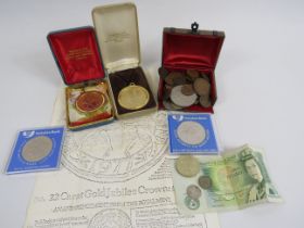 Mixed lot of coins including 22ct gold plated and cupro nickel crowns.