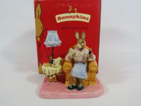 Royal Doulton Bunnykins limited figurine Mrs collector bunnykins with box.