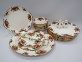 Royal Albert Old Country Roses Dinnerware, 21 pieces in total including dinner plates, bowls etc.