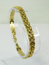 9ct Yellow Gold 7 inch Bracelet. Total Weight 6.0g See photos.