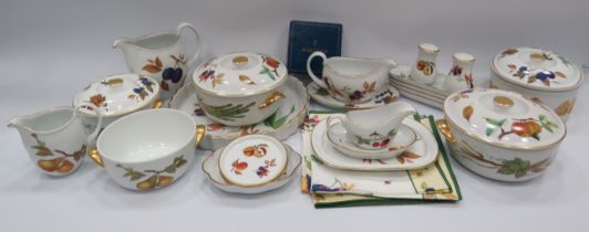 22 pieces of Royal Worcester Evesham pattern dinnerware.