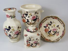 Good Selection of Masons Ironstone in the Mandalay pattern to include a large vase, footed bowl, Pla