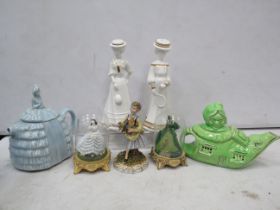 Mixed ceramics lot including Spode figurines, Sadler teapot etc.