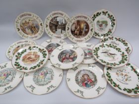 17 Christmas plates by Aynsley, Royal Doulton and Royal Grafton.