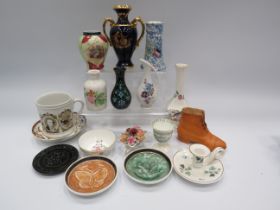 Mixed ceramics lot to include Royal Worcester, Spode, Denby, Aynsley, Limoges etc.