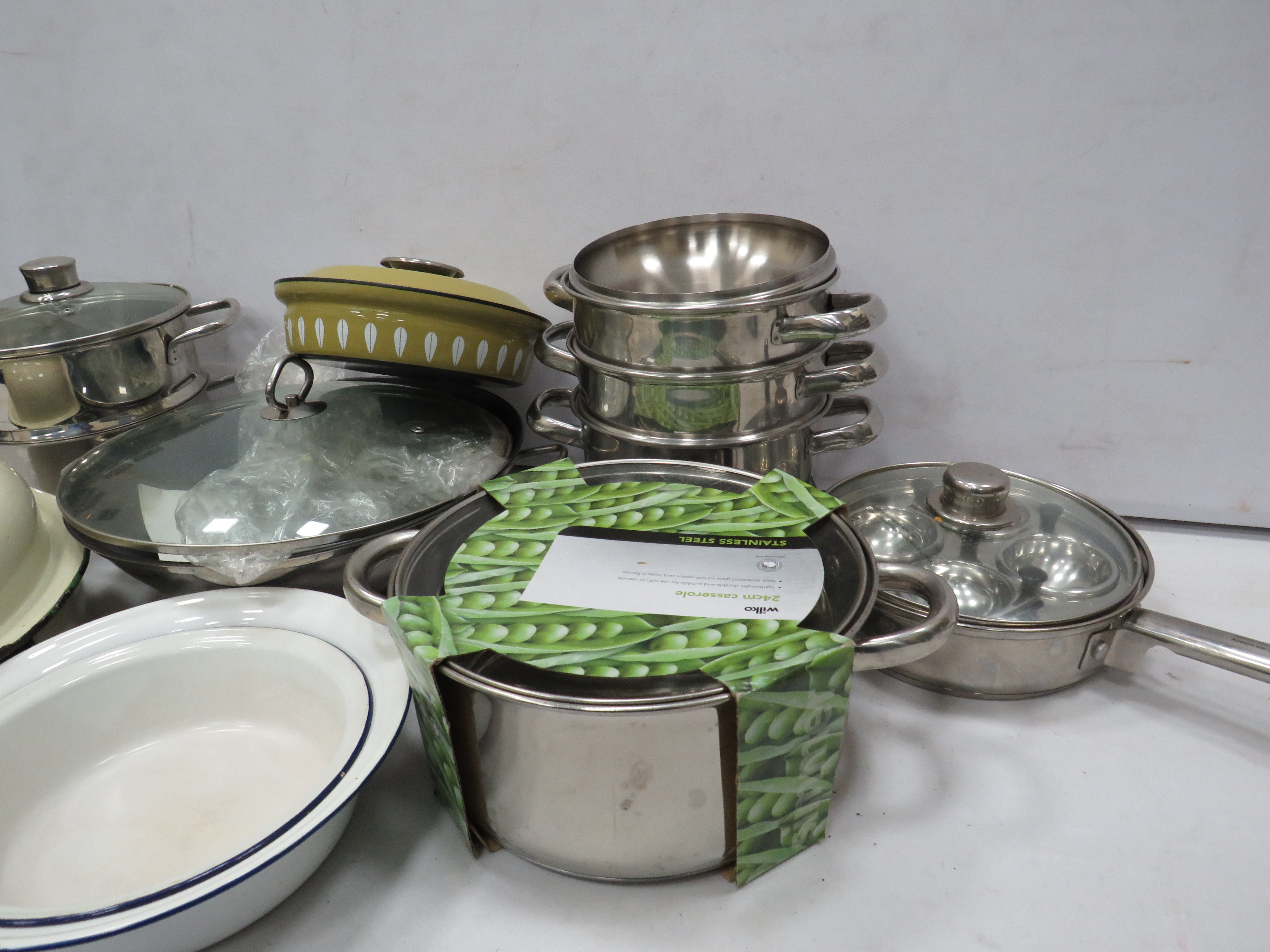 Selection of Pans and enamel kitchen ware including a Cathrineholm lidded pan. - Image 2 of 3