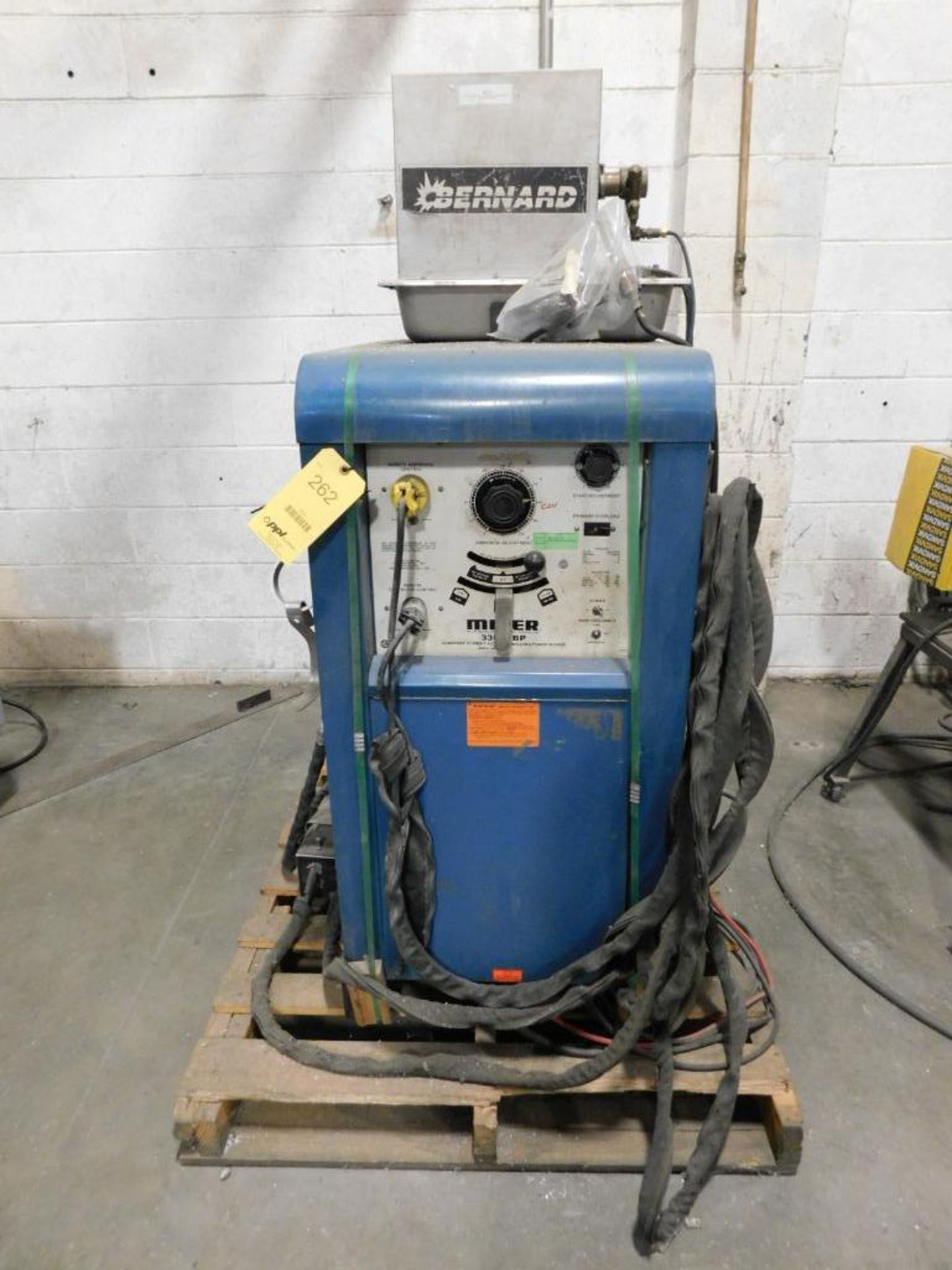 Miller 330 A/BP Constant Current AC/DC Arc Welding Power Source